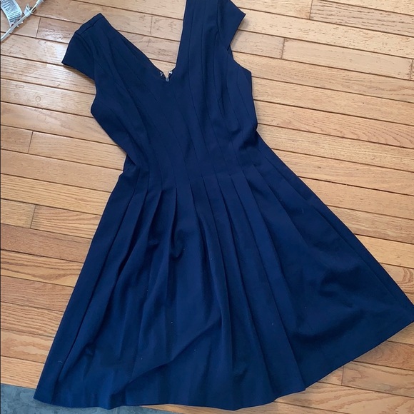 WHBM Stunning Dress - Picture 1 of 5